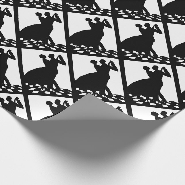 Silhouette-Paar tanzt im Dunkeldruck Geschenkpapier (Ecke)