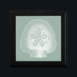 Silhouette Sand Dollar Geschenkbox<br><div class="desc">Können Sie sich vorstellen,  Ihr Leben am Strand zu verbringen? Holen Sie sich dieses schöne Bild dieser Silhouette und Dollar,  um Ihre Strandkollektion zu ergänzen. Dieses einzigartige,  lichtdurchlässige Kunstwerk ist großartig für jedes Ihrer Zazzle-Produkte. Es ist zeitgenössische und moderne Kunst macht Sie zum stilvollsten unter Ihren Freunden.</div>