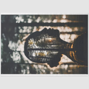 Silhouette von Frauen und Walddecoupage Seidenpapier