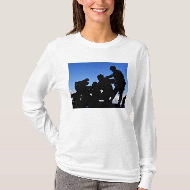 Silhouette von Soldaten T-Shirt (Vorderseite)