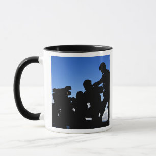Silhouette von Soldaten Tasse