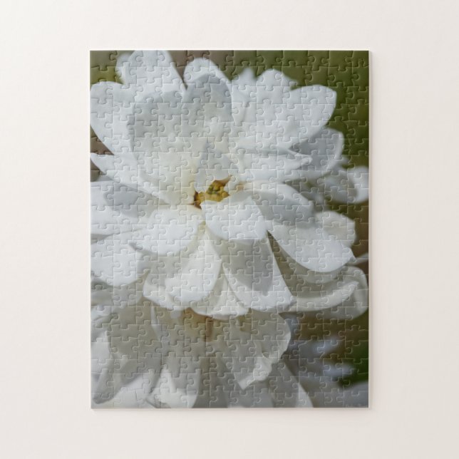 Silky Magnolia Jigsaw Puzzle (Vertikal)