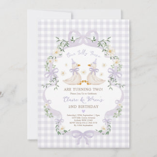 Silly Geese Zwillinge Lila Schleife Gingham Geburt Einladung