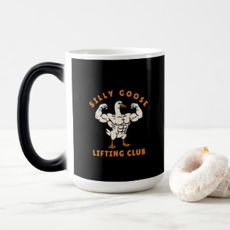 Silly Goose Lifting Club | Lustiges Gänse-Gym-Desi Verwandlungstasse