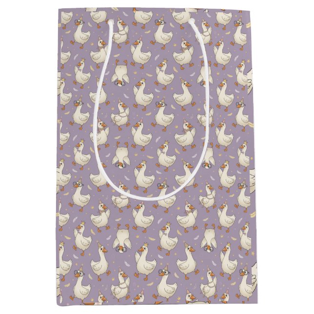 Silly Goose Party Parade Funny Birthday Mittlere Geschenktüte (Vorderseite)