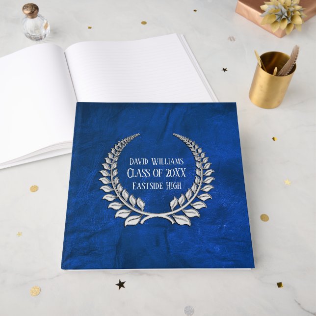 Silver Abschluss Laurel auf blaues Leder Gästebuch (Vorderseite offen)