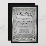 Silver and Diamond 70. Wedding Anniversary Party Einladung<br><div class="desc">Elegante Imitate Rautenformen auf silberfarbenem Farbverlauf und schwarzem Hintergrund 70. Hochzeitstag Jubiläum Party Einladungen. Originelles Design von Holiday Hearts Designs (Rechte vorbehalten). Wenn Sie Fragen haben oder Hilfe beim Design benötigen, schreiben Sie uns oder senden Sie uns eine E-Mail direkt an info@holidayheartsdesigns.com. Wir helfen Ihnen gerne weiter, wann immer möglich....</div>