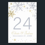 Silver and Gold Snowflakes Wedding Monogram Tischnummer<br><div class="desc">Tischnummer-Kartendesign mit glänzenden Silber- und Goldschneeflocken,  texturiertem Glitzer und individuellem Hochzeitstext. Elegantes weißes Winterwunderland Thema.</div>