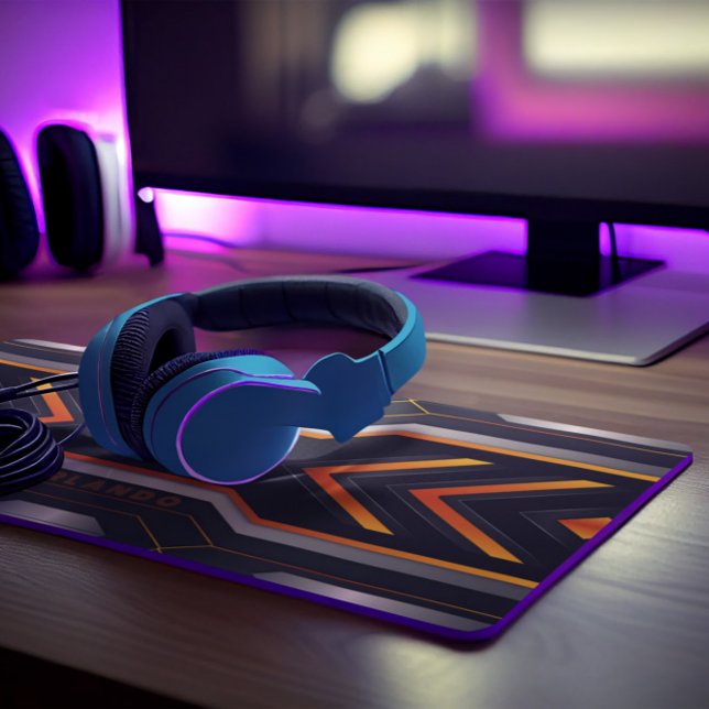 Silver, black, orange geometric gaming monogram schreibtischunterlage (Von Creator hochgeladen)