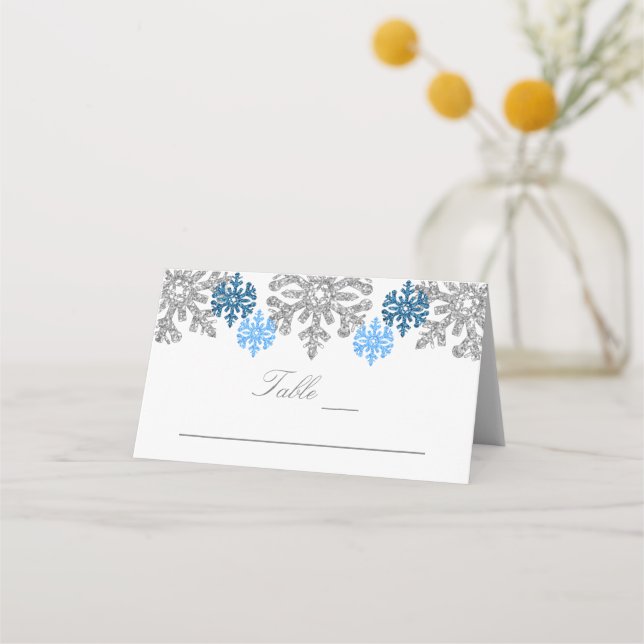 Silver Blue Snowflakes Winterhochzeit Platzkarte (Vorderseite)