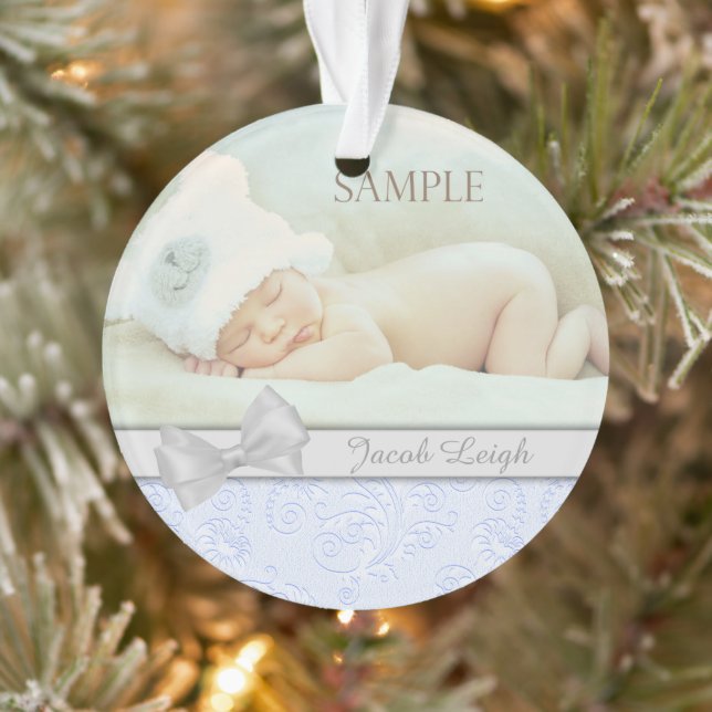 Silver Bow Blue Pastel Baby 1. Weihnachtsfest Foto Ornament (Baum)
