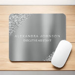 Silver Business Beruflich Sparkon Glitzer Mousepad<br><div class="desc">Silver Glitzer Imitate Sparkle Glitzer Metallic Foil Minimalistisch Business Mouse Pad mit schwarz Buchstaben Typografie für das Monogramm. Die Girly Business Supplies können mit Ihrem Namen angepasst werden. Bitte kontaktieren Sie den Designer,  um passende Artikel zu erhalten.</div>