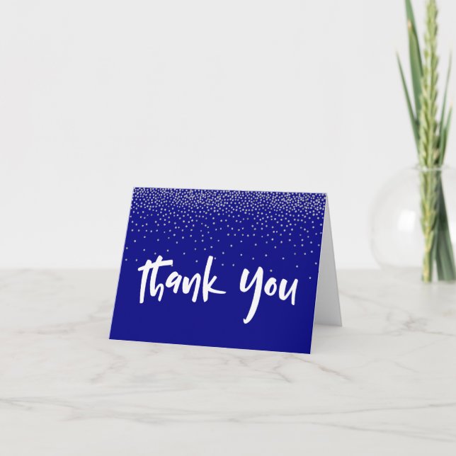 Silver Confetti über Navy 1 Typografie Vielen Dank Dankeskarte (Vorderseite)
