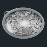 Silver Disco Ball Party Glamour Ovale Gürtelschnalle<br><div class="desc">Dieser Diskoball ist eine lustige Illusion. Wenn Sie gewollt haben,  können Sie Ihren Namen oder Ihre Initialen hinzufügen. Viel Spaß damit!</div>