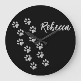 Silver Dog Paws Schwarzer Hintergrund Print Patter Große Wanduhr