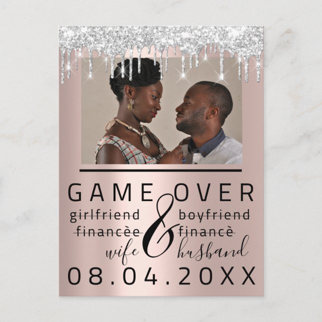 Silver DripsFunny Save the Date Couple Foto Postkarte (Vorderseite)