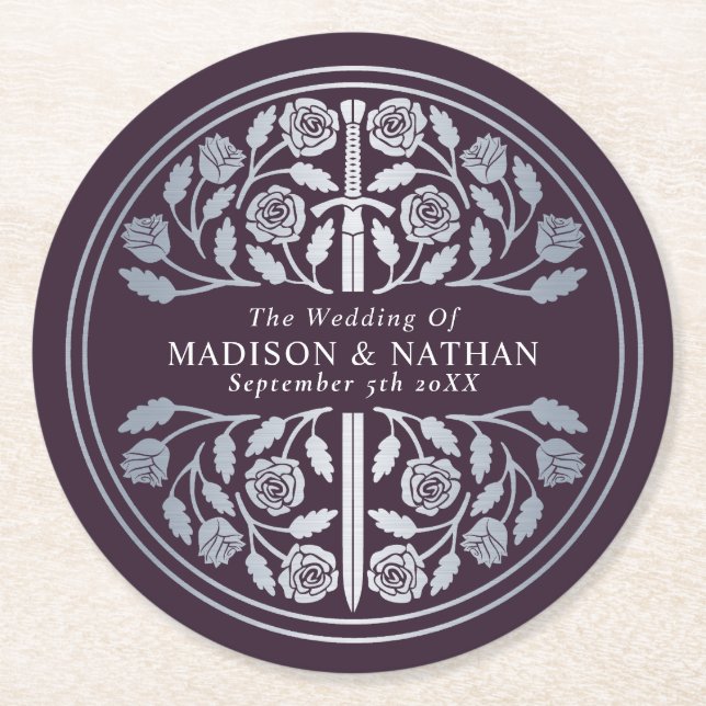 Silver Eggplant Royal Medieval Sword Wedding Runder Pappuntersetzer (Vorderseite)