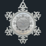 Silver Elegant Diamonds 50. Hochzeitstag Schneeflocken Zinn-Ornament<br><div class="desc">Elegante silberne florale Wirbel 50. Hochzeitstag Schmuck.</div>