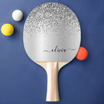 Silver Glitter Glam Metal Monogram Tischtennis Schläger<br><div class="desc">Silber Imitate Foil Metallic Sparkle Glitzer gebürstete Metal Monogram Name Ping Pong Paddle. Das macht den perfekten 16 Geburtstag,  Hochzeit,  Brautparty,  Jubiläum,  Babydusche oder Junggeselinnen-Abschied Geschenk für jemanden,  der Lieben glamourösen Luxus und schicke Stile.</div>