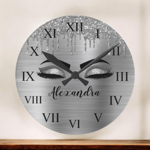 Silver Glitter Sparkle Eyelashes Monogram Runde Wanduhr