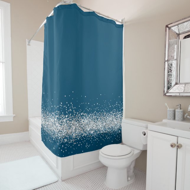 Silver Glittery Glam Edging auf Blue Bath Handtuch Duschvorhang (Beispiel)