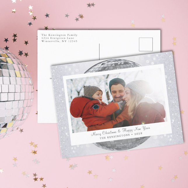 Silver Glitzer Festivals Winter Foto Feiertagspostkarte (Personalized Disco Ball Snowflake Holiday Postcard)