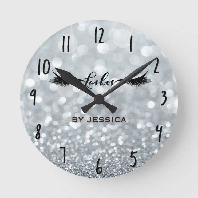 Silver Glitzer Glittery Lashes Salon Personalisier Runde Wanduhr (Vorderseite)
