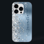 Silver Glitzer Light Blue Glam Girly Signature Case-Mate iPhone 14 Pro Hülle<br><div class="desc">Girly Imitate funkelnd Rose Gold Glitzer Highlights auf der links Kante über einem Imitat leicht und blassblau gebürstete Metall ombre Folie. Die moderne mädchenhafte Unterschrift besticht durch einen eleganten Kalligraphie-Schriftart mit dekorativen Schwänzen. Passen Sie die Schriftart-Stile an,  um Ihre eigene Handyausrüstung für sie zu erstellen.</div>