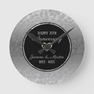 Silver Gradient Damask Muster Jubiläum Runde Wanduhr