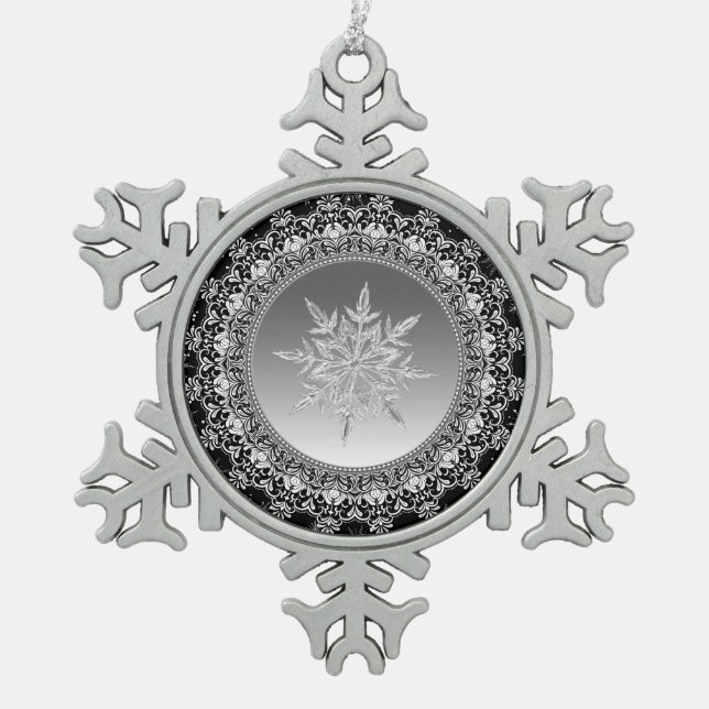 Silver Ice Snowflake Pewter Weihnachtsschmuck Schneeflocken Zinn-Ornament (Vorderseite)
