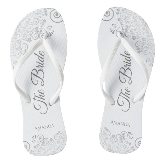 Silver Lace on White Elegante The Bride Wedding Flip Flops (Fußbett)