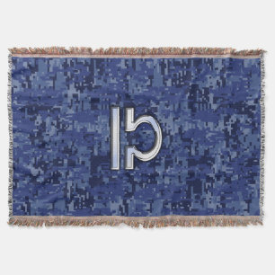 Silver Libra Zodiac Sign auf blauer digitaler Camo Decke