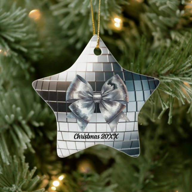 Silver Metallic Bow Mirrored Year Akzent Keramik Ornament (Baum)