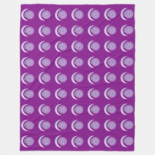 Silver Moon Spiral auf lila Fleecedecke