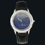 Silver Navy Blue Girl Glitzer Sparkle Monogram Armbanduhr<br><div class="desc">Navy Blue und Silver Sparkle Glitzer Script Monogram Name Watch. Das macht den perfekten 16 Geburtstag,  Hochzeit,  Brautparty,  Jubiläum,  Babydusche oder Junggeselinnen-Abschied Geschenk für jemanden,  der Lieben glamourösen Luxus und schicke Stile.</div>