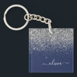 Silver Navy Blue Girl Glitzer Sparkle Monogram Schlüsselanhänger<br><div class="desc">Navy Blue und Silver Imitats Foil Sparkle Glitzer Script Monogram Name Schlüsselanhänger. Das macht den perfekten 16 Geburtstag,  Hochzeit,  Brautparty,  Jubiläum,  Babydusche oder Junggeselinnen-Abschied Geschenk für jemanden,  der Lieben glamourösen Luxus und schicke Stile.</div>