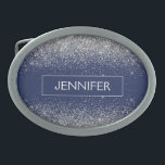 Silver Navy Blue Glitzer Giron Monogram Name Ovale Gürtelschnalle<br><div class="desc">Silber und Navy Blue Sparkle Glitzer Monogram Name Gürtelschnalle. Das macht den perfekten Abschluss,  süß 16 16.,  18.,  21.,  30.,  40.,  50.,  60.,  70.,  80.,  90.,  100. Geburtstag,  Hochzeit,  Brautparty,  Jubiläum,  Babydusche oder Junggeselinnen-Abschied Geschenk für jemanden,  der Luxus und Chic Stil Lieben glänze.</div>