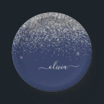 Silver Navy Blue Glitzer Giron Monogram Name Pappteller<br><div class="desc">Monogram Name and Initial Party Teller für Silver und Navy Blue Sparkle Glitzer. Das macht den perfekten 16 Geburtstag,  Hochzeit,  Brautparty,  Jubiläum,  Babydusche oder Junggeselinnen-Abschied Geschenk für jemanden,  der Lieben glamourösen Luxus und schicke Stile.</div>