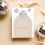 Silver Retro Disco Groovy Bridal Dusche Einladung<br><div class="desc">Dieses Design misst 5 x 7 Zoll/ 12, 7 x 17, 8 cm und ist perfekt für Einladungen. Mit unserer Kollektion Retro Disco Ball Bridal Shower Invitations & Decor können Sie in die Vergangenheit zurückblicken. Tauchen Sie ein in die Nostalgie des 70ers mit gedämpften beigen und grauen Arkaden, die durch...</div>