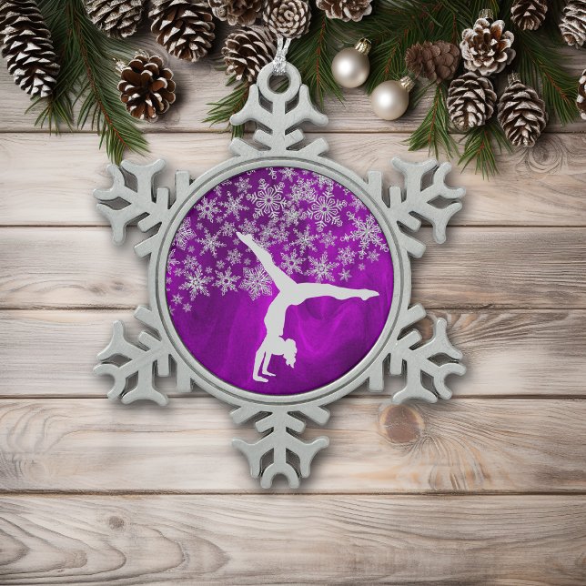 Silver Snowflake Gymnast on Violet Schneeflocken Zinn-Ornament (Von Creator hochgeladen)