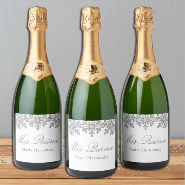 Silver Snowflake Winter Quinceanera (Von Creator hochgeladen)