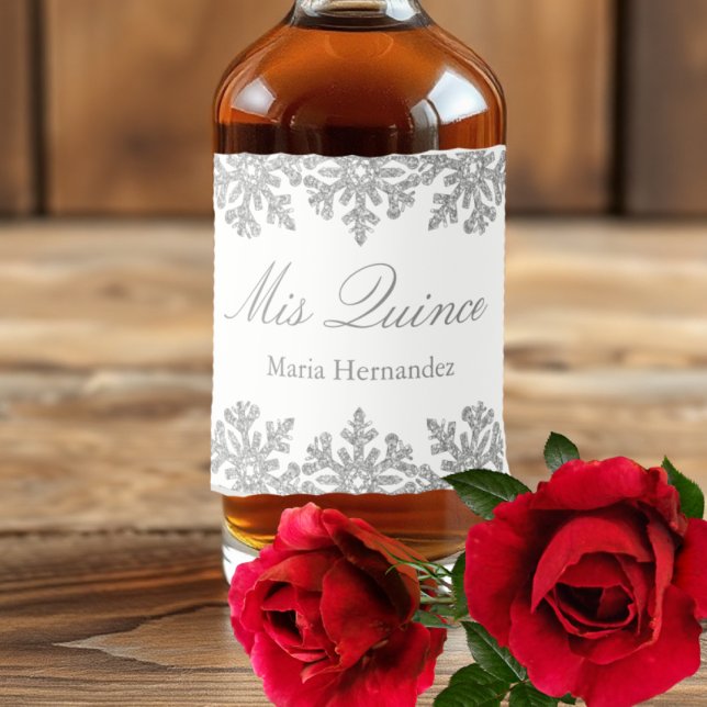 Silver Snowflake Winter Quinceanera Alkoholflaschenetikett (Von Creator hochgeladen)
