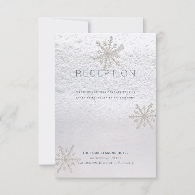 Silver Snowflake Winterweiße Hochzeitsempfehlung Einladung (Vorderseite)