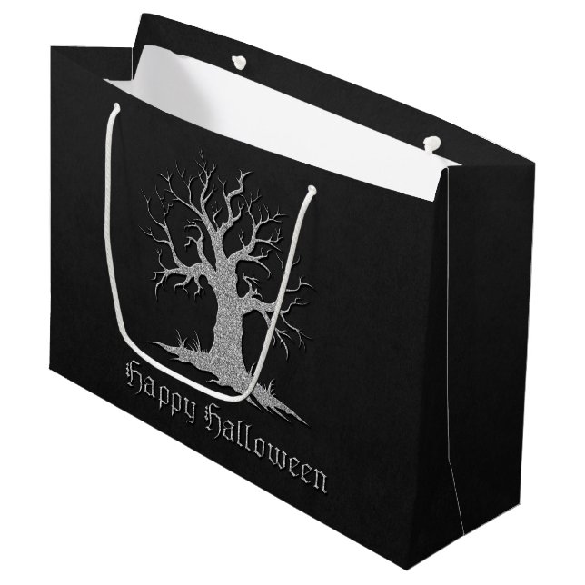 Silver Spooky Tree Halloween Große Geschenktüte (Vorderseite Schrägansicht)
