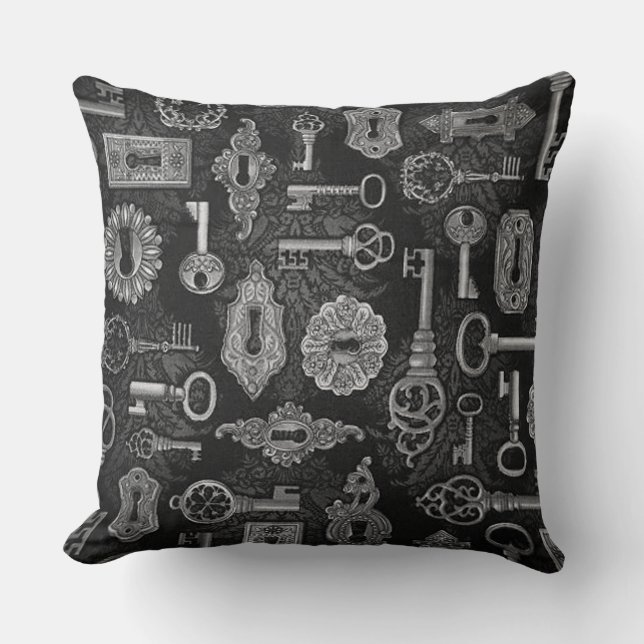 Silver Steampunk Keys and Key Holes Throw PIllow Kissen (Vorderseite)