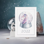 Silver Unicorn Snow Globe Weihnachten Folien Feiertagskarte<br><div class="desc">Weihnachts-Urlaubskarte individuell auf Ihre Wünsche abgestimmt.</div>