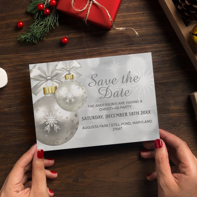 Silver & White Bauble Xmas Party | SAVE THE DATE Einladungspostkarte (Von Creator hochgeladen)