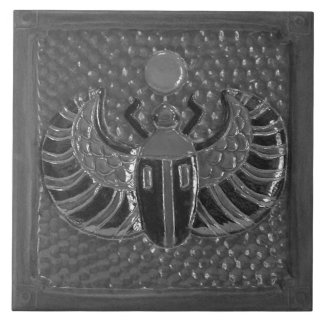 Silvere Egyptian Winged Scarab Tile Fliese