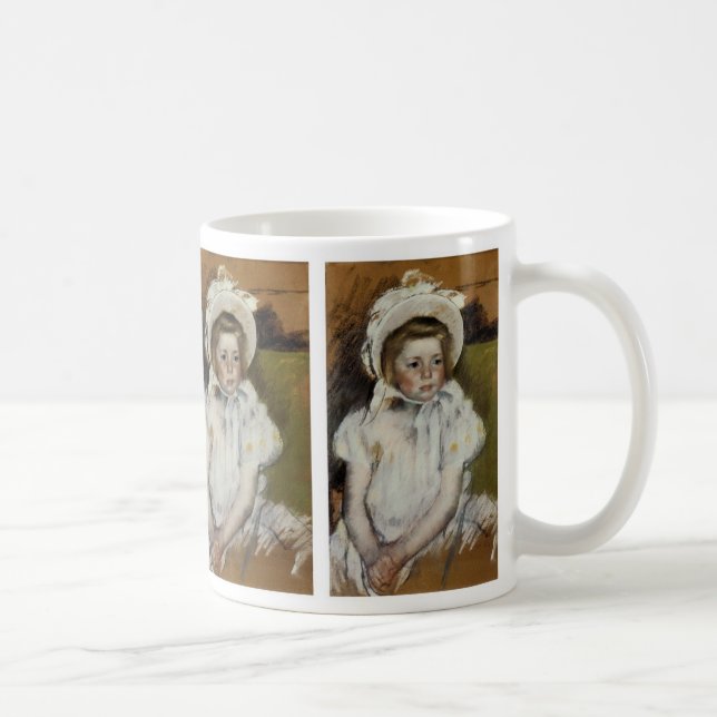 Simone in einem weißen Bonnet Kaffeetasse (Rechts)