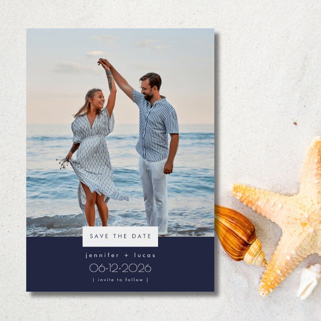 Simple Beach Wedding Foto Save the Date Einladung (Simple Beach Wedding Photo Save the Date Invitation)